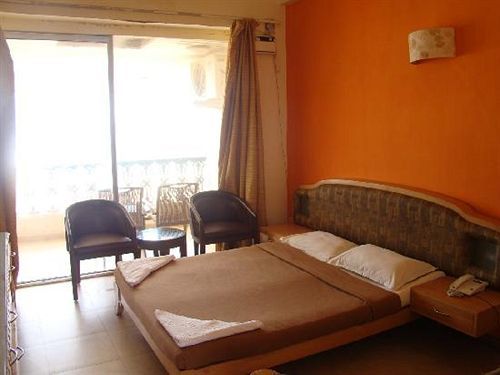 Calangute Residency Annexe Hotel Baga Bagian luar foto
